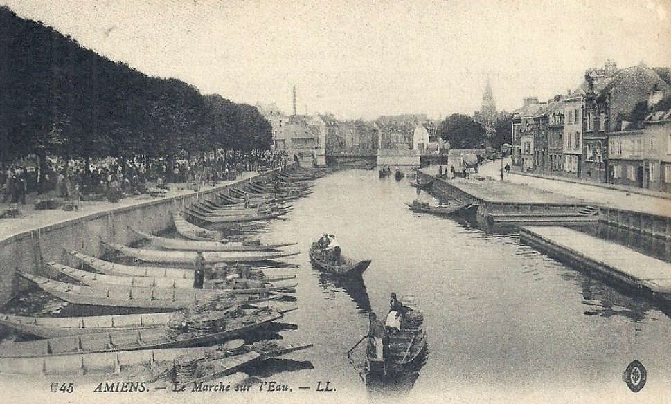 AMIENS : Le March� sur l'eau