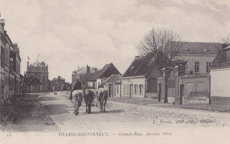 VILLERS-BRETONNEUX : Grande-Rue. Ancien Obry