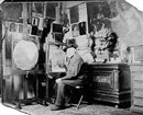  Edmond Lebel dans son atelier en 1900