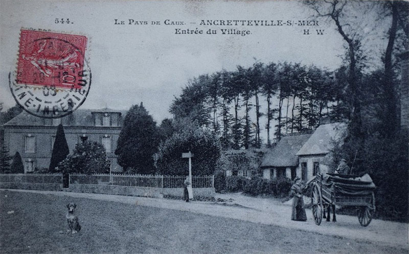 Entrée du Village