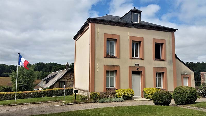 La mairie d'Angerville-Bailleul