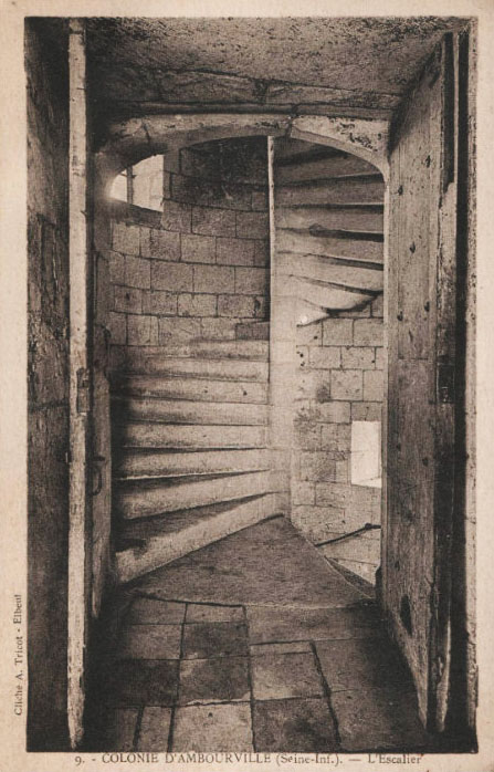 ambourville-manoir-escalier