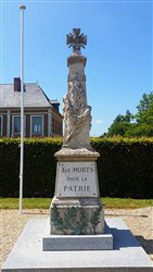 Le monument aux morts<br>Annouville-Vilmesnil
