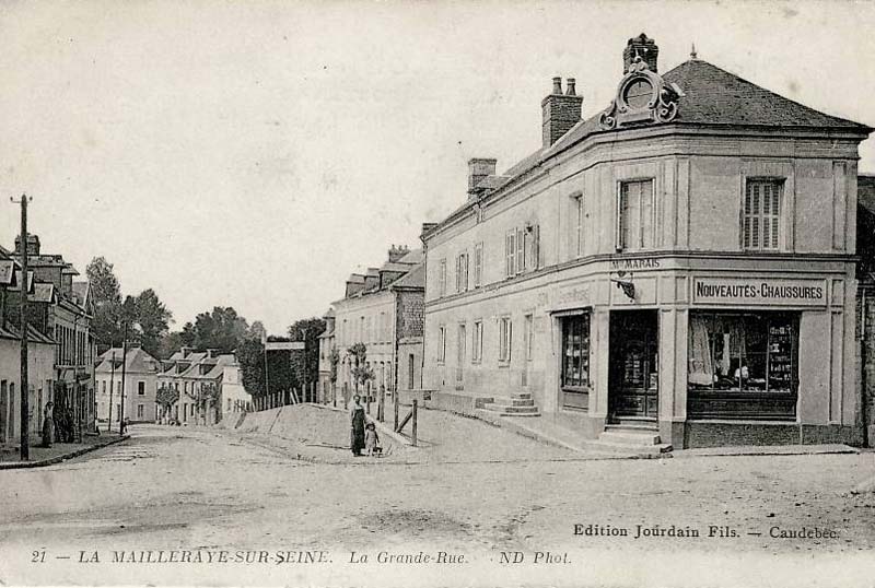 la-mailleraye-sur-seine-grande-rue2