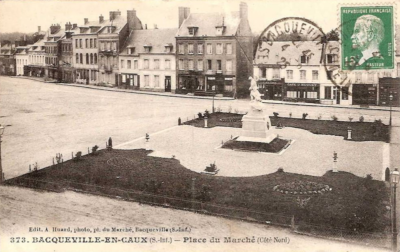 bacqueville-place-marche