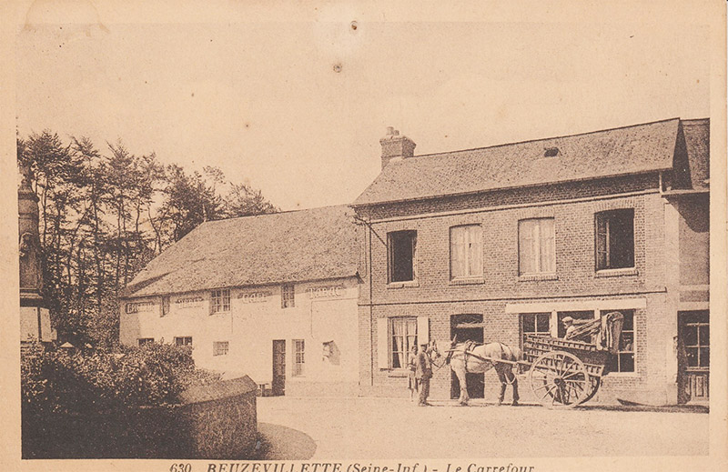 Le Carrefour