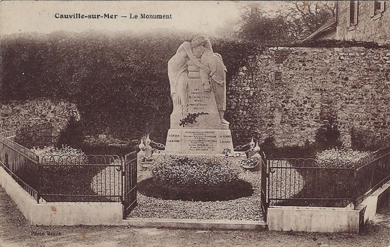 cauville-sur-mer-monument2