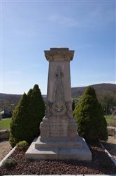 Le Monument aux Morts - Colleville