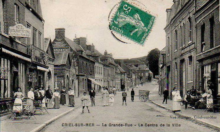 criel-sur-mer-grande-rue3