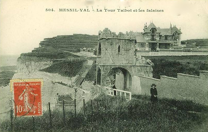 La Tour Talbot et les falaises