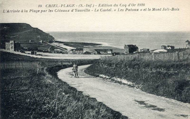 L'Arriv�e � la Plage par les C�teaux d'Yauville