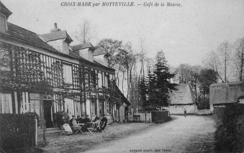 croix-mare-cafe-mairie