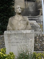 La statue du maréchal Delattre de Tassigny - Darnétal
