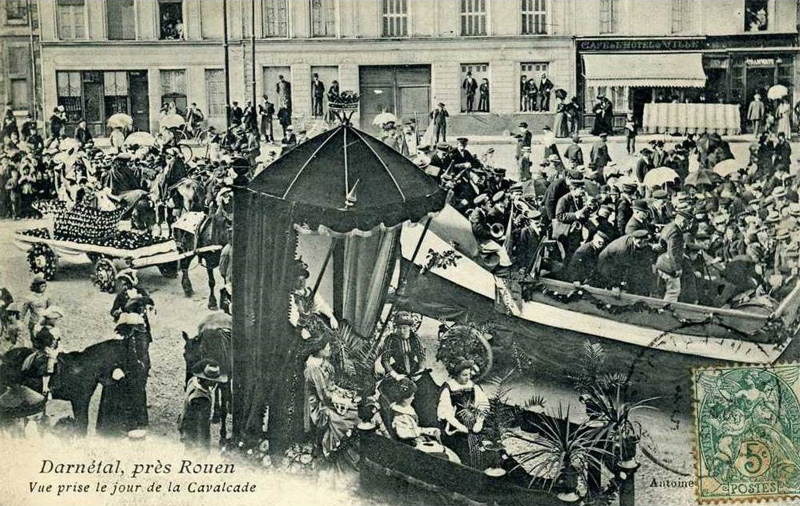 Vue prise le jour de la Cavalcade