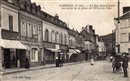 La Rue Sadi-Carnot, vue prise de la place de l\'Htel de Ville - Darntal