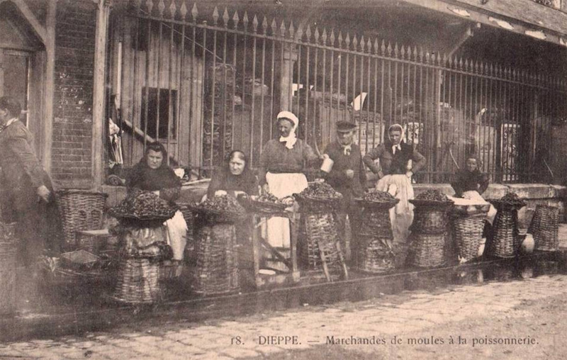 Marchandes de Moules à la Poissonnerie