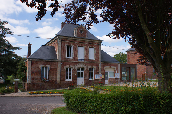 La Mairie de Douvrend