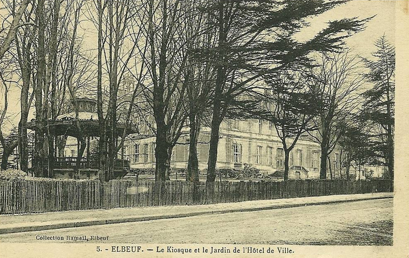 Le Kiosque et le Jardin de l'H�tel de Ville