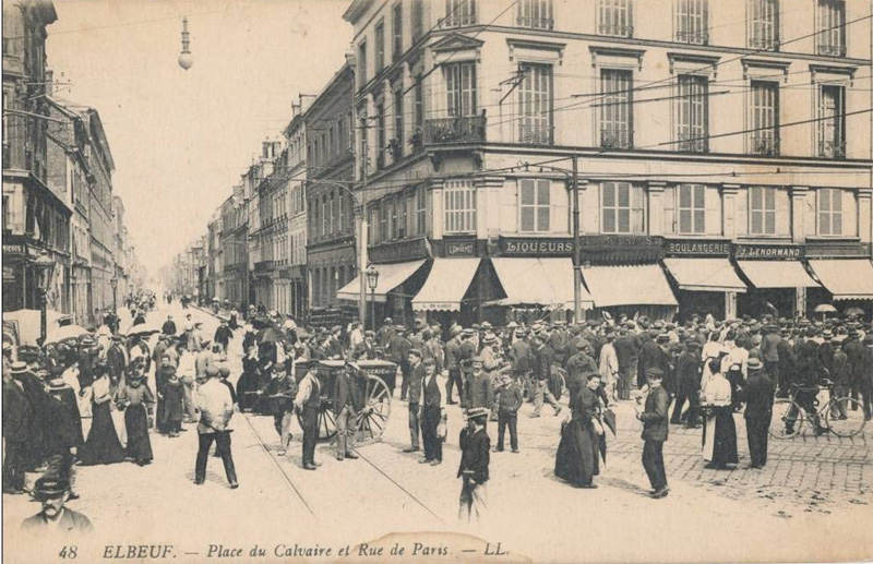 Place du Calvaire et Rue de Paris