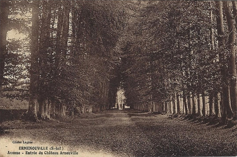 Entrée du Château Arnouville