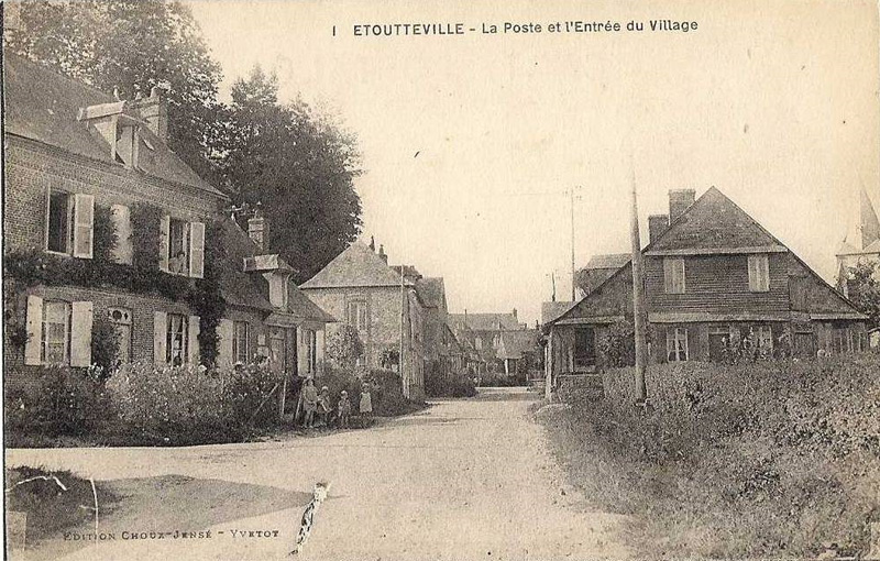 etoutteville-poste-entree-village
