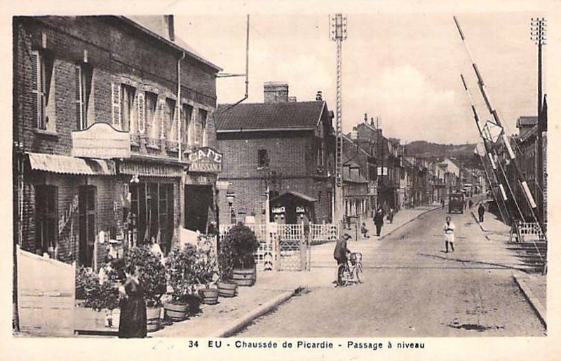 Chauss�e de Picardie - Passage � niveau
