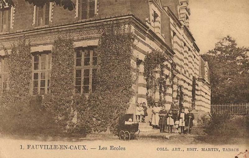 Les Écoles