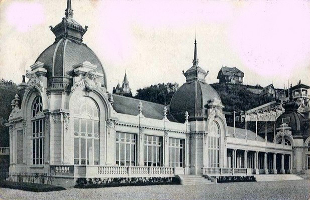 Le casino et sa terrasse (dbut XXme)