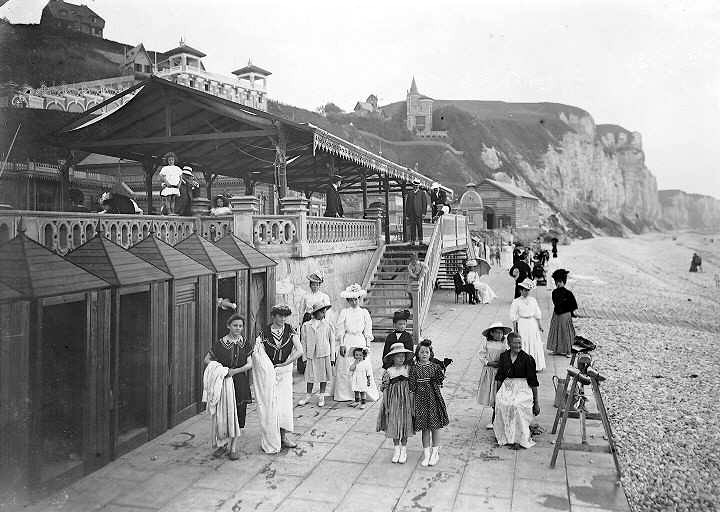 L'tablissement de bains du casino au dbut du XX<sup>e</sup> sicle