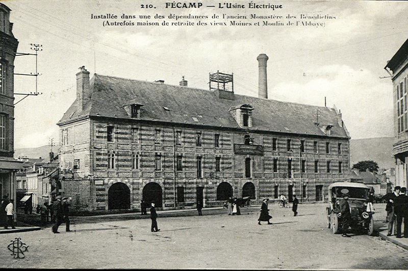 L'usine lectrique ainsi que l'atelier de montage des voitures de Ren Legros