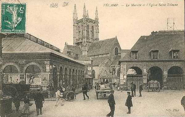 Le march� et l'�glise Saint-�tienne