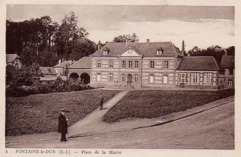 fontaine-le-dun-mairie2