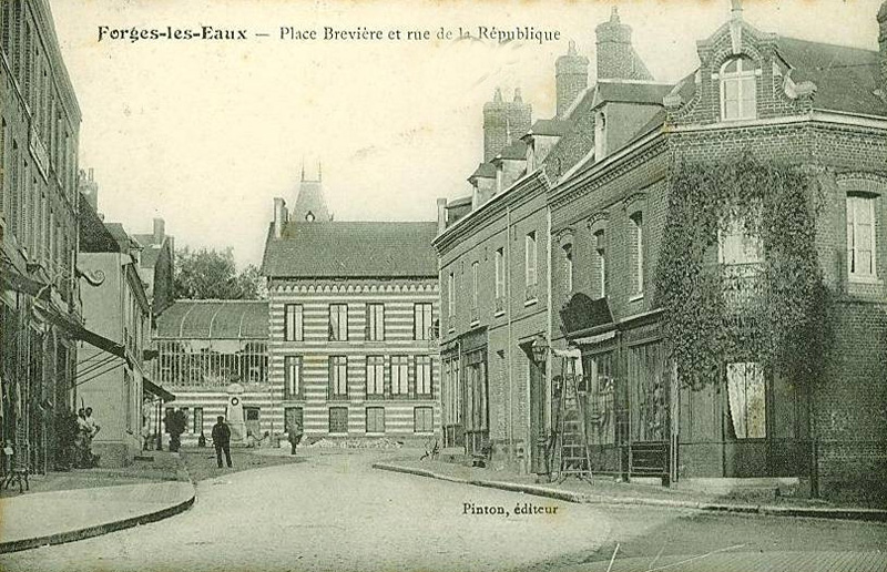 Place Br�viaire et rue de la R�publique