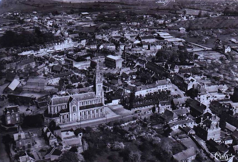 forges-les-eaux-vue-aerienne3