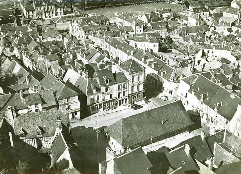 forges-les-eaux-vue-aerienne4