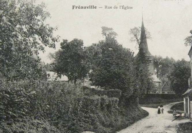 freauville-rue-eglise