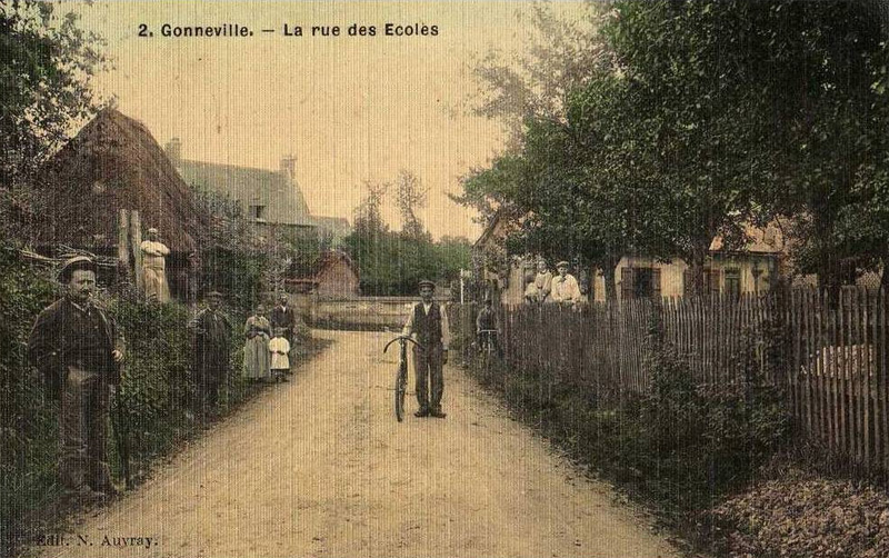 gonneville-sur-scie-rue-ecoles