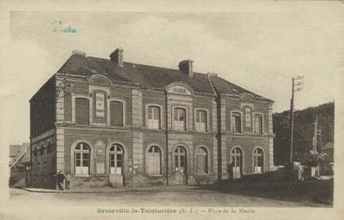 grainville-la-teinturiere-place-mairie