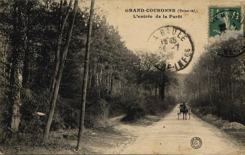 grand-couronne-entree-foret