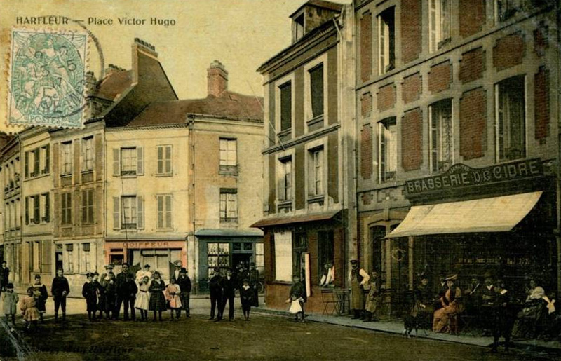 harfleur-place-victor-hugo