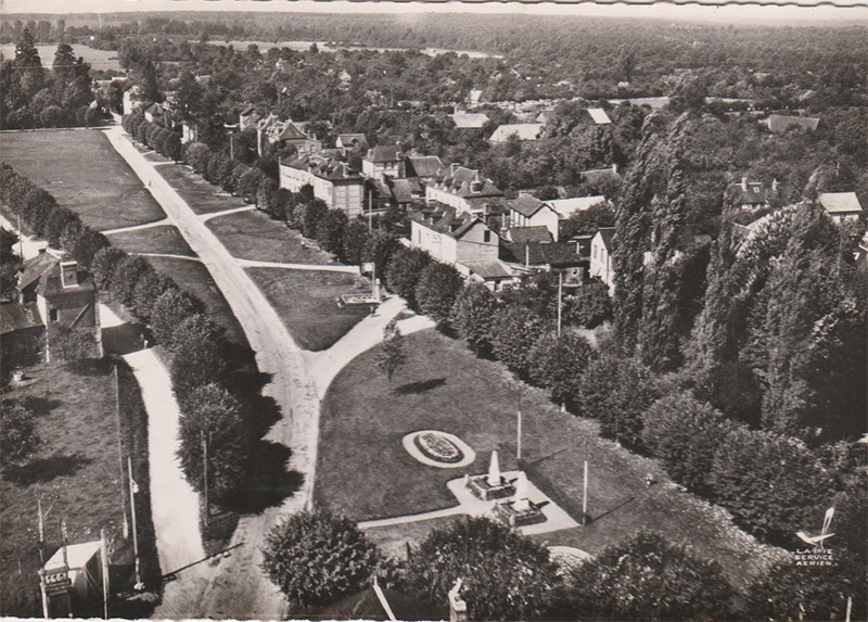 la-londe-place-lourail