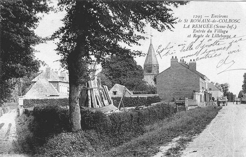 Entrée du Village et Route de Lilliebonne
