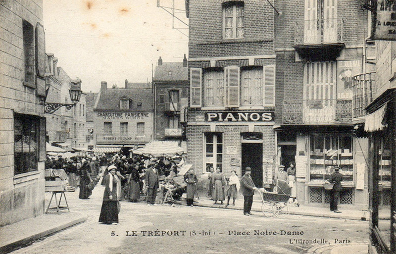 treport-place-notre-dame3