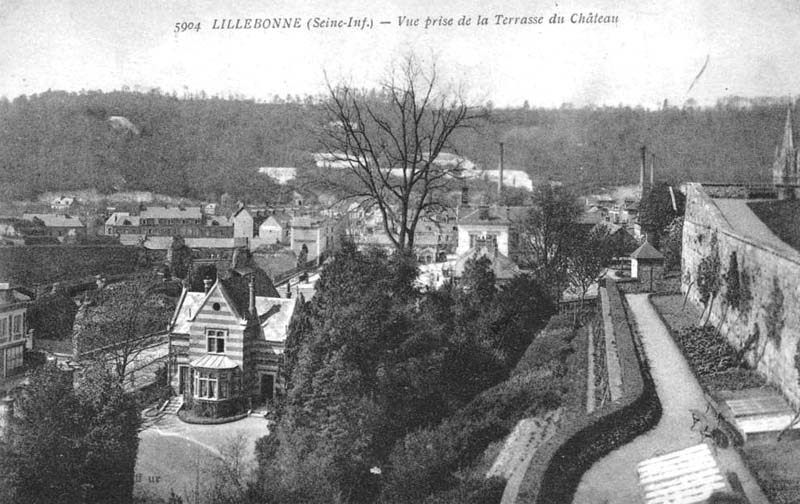 Vue prise de la Terrasse du Ch�teau