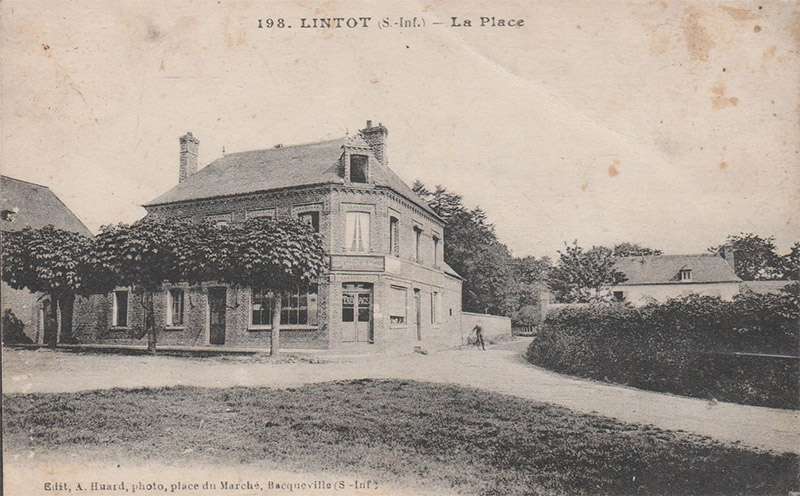 lintot-place2