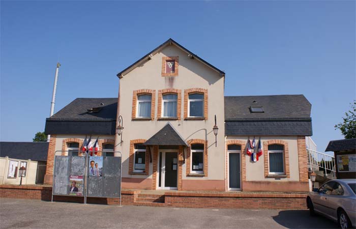 La mairie de Malleville-les-Grès
