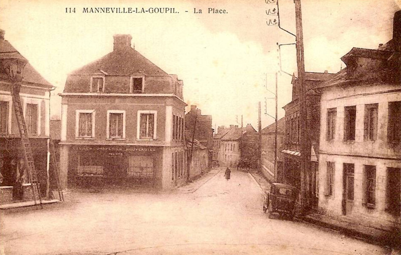 manneville-la-goupil-place