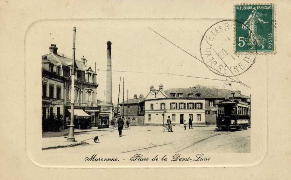 Place de la Demi-Lune