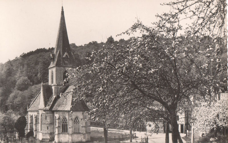 maulevrier-ste-gertrude-eglise3