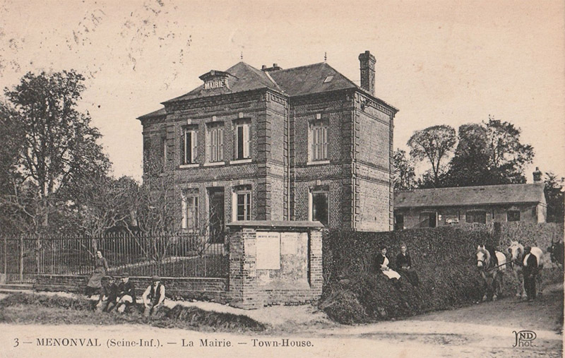 menonval-mairie2